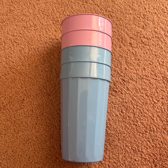 🔥10/$15 4 Cups - Picture 2 of 5